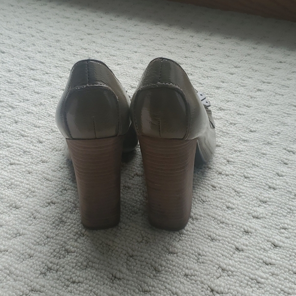 Levity Patent Leather Block Heel - Picture 5 of 11